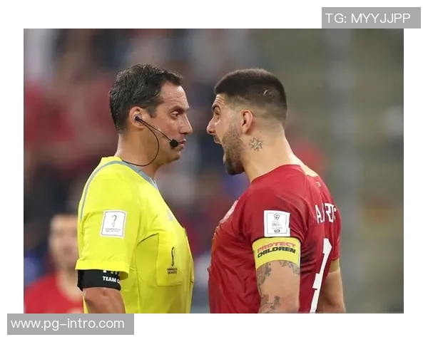 友谊赛惊现乌龙球里昂大胜拜仁引发争议判罚全场沸腾