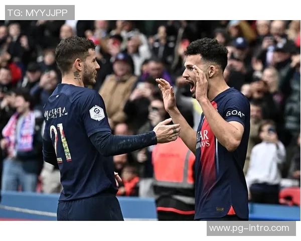 国王杯激战回顾拜仁与巴黎圣日耳曼平局绝杀瞬间引发全场狂欢