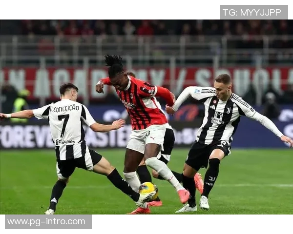 欧冠经典对决AC米兰5-0横扫拜仁神奇扑救成比赛转折点