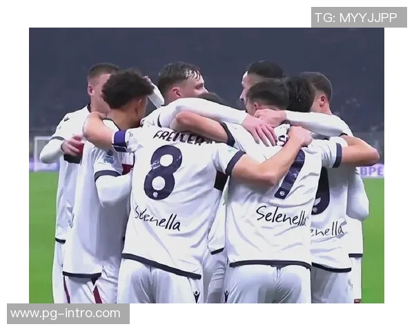 曼联逆袭国米3-0胜利引发争议判罚全场沸腾