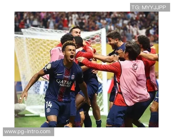 中超赛场惊现冷门巴黎圣日耳曼大胜拜仁引发全场狂欢 中超赛场惊现冷门巴黎圣日耳曼大胜拜仁引发全场狂欢