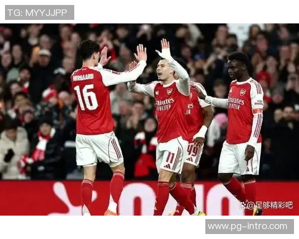 世界杯惊现冷门那不勒斯绝杀阿森纳全场沸腾瞬间回顾