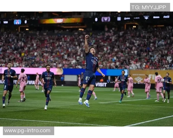 德甲精彩对决里昂绝杀巴黎圣日耳曼全场沸腾瞬间回顾