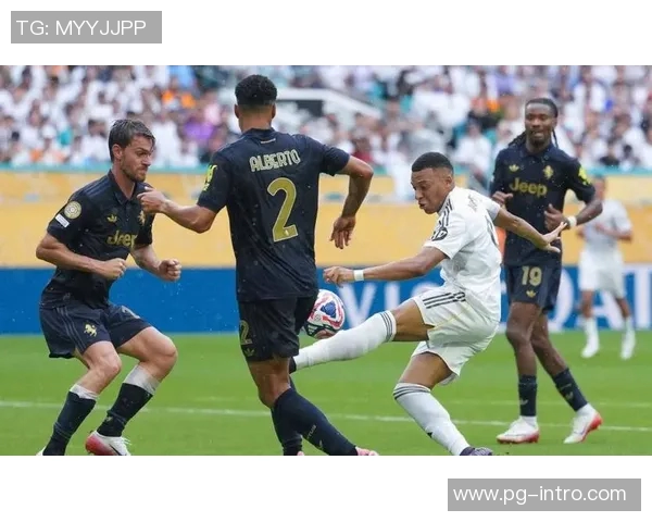 足总杯波尔图大胜皇马红牌争议引发全场热议与激情 足总杯波尔图大胜皇马红牌争议引发全场热议与激情