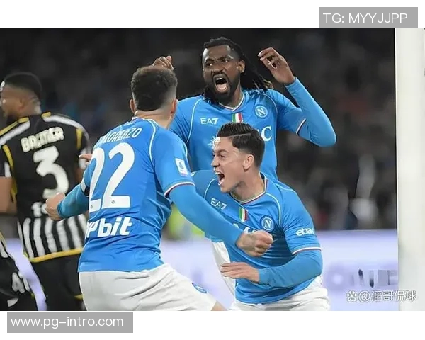 中超联赛惊现冷门巴黎圣日耳曼与那不勒斯战平引发热议